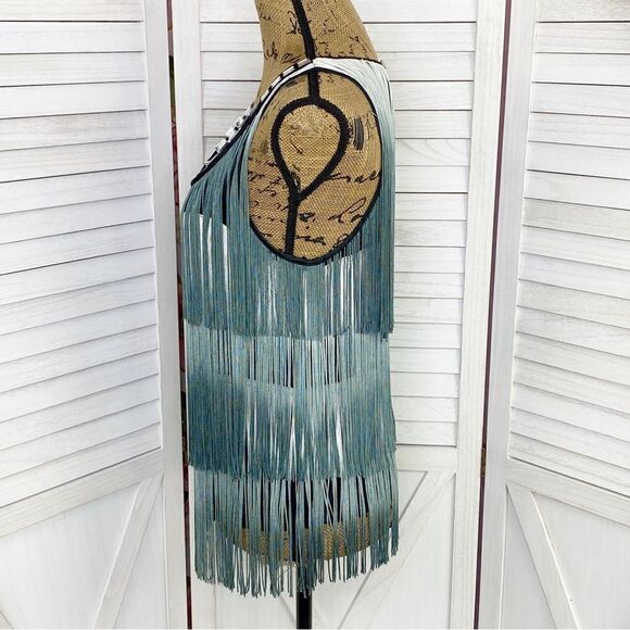 Bebe Mirrored Neck Fringe Sleeveless Top Blue White Ombre Small - Picture 2 of 11